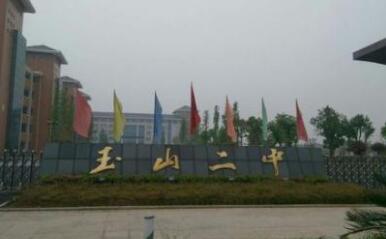 深圳市企业赛艇友谊赛举行 11支队伍挥桨逐浪